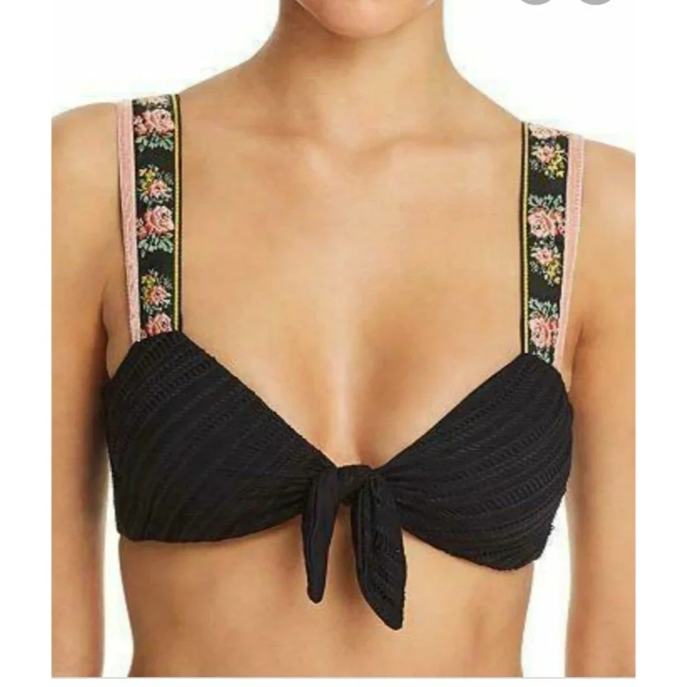 Isabella Rose bikini top, size large, ne